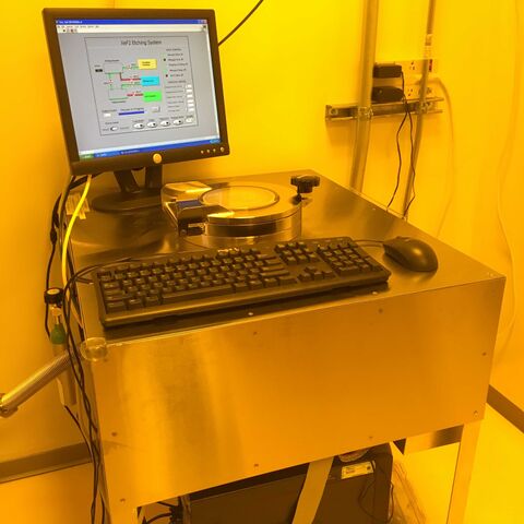 XeF2 Silicon Etcher